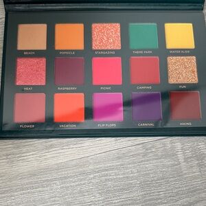 NWOT Ace Beaute Eyeshadow Palette - Bold and Bright Collection